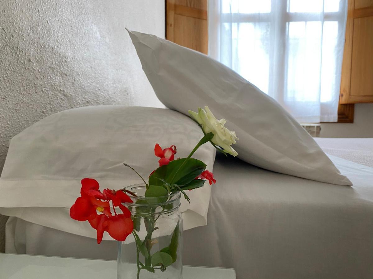 Hostal Moscatel Малага Экстерьер фото