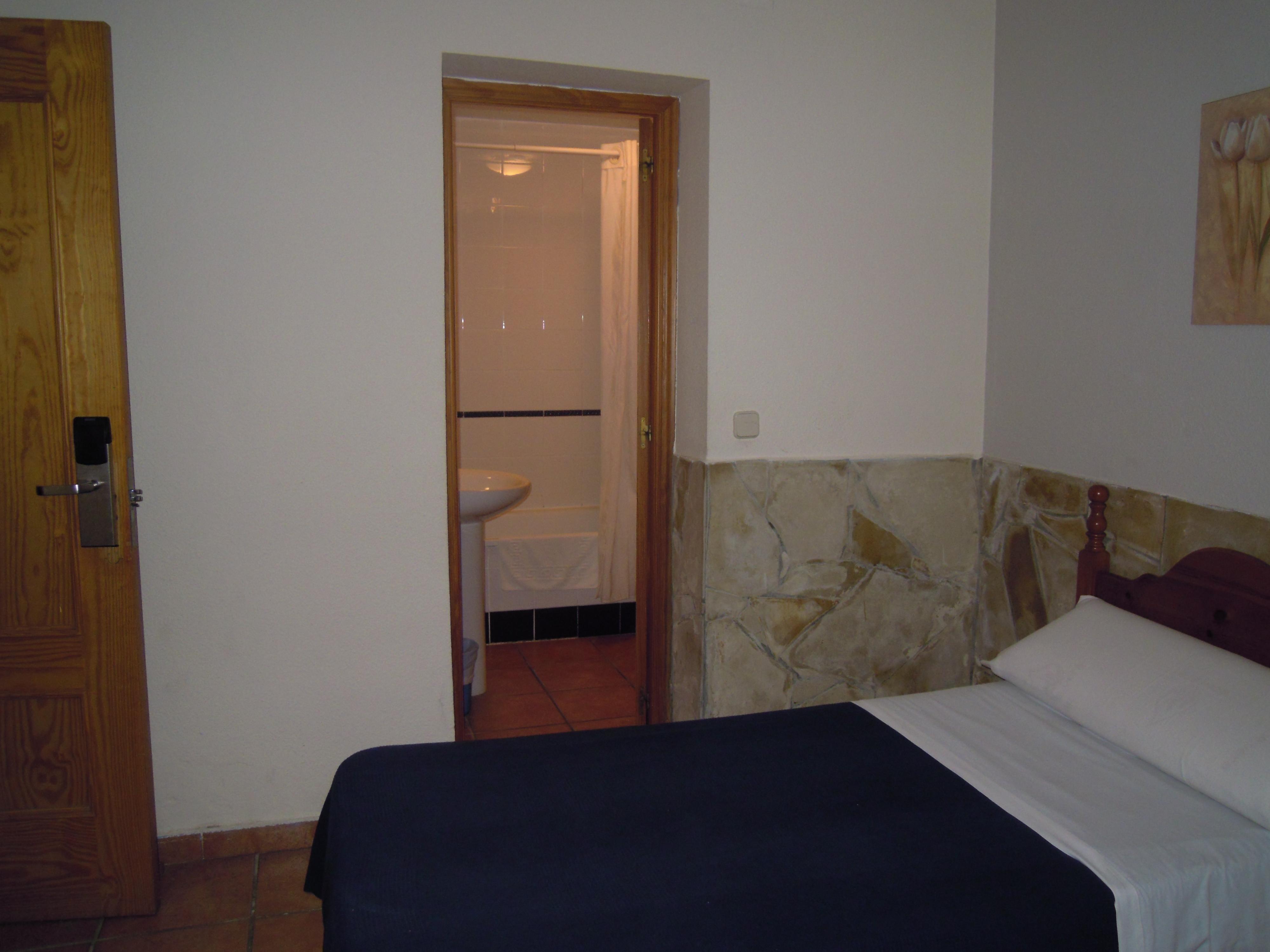 Hostal Moscatel Малага Экстерьер фото