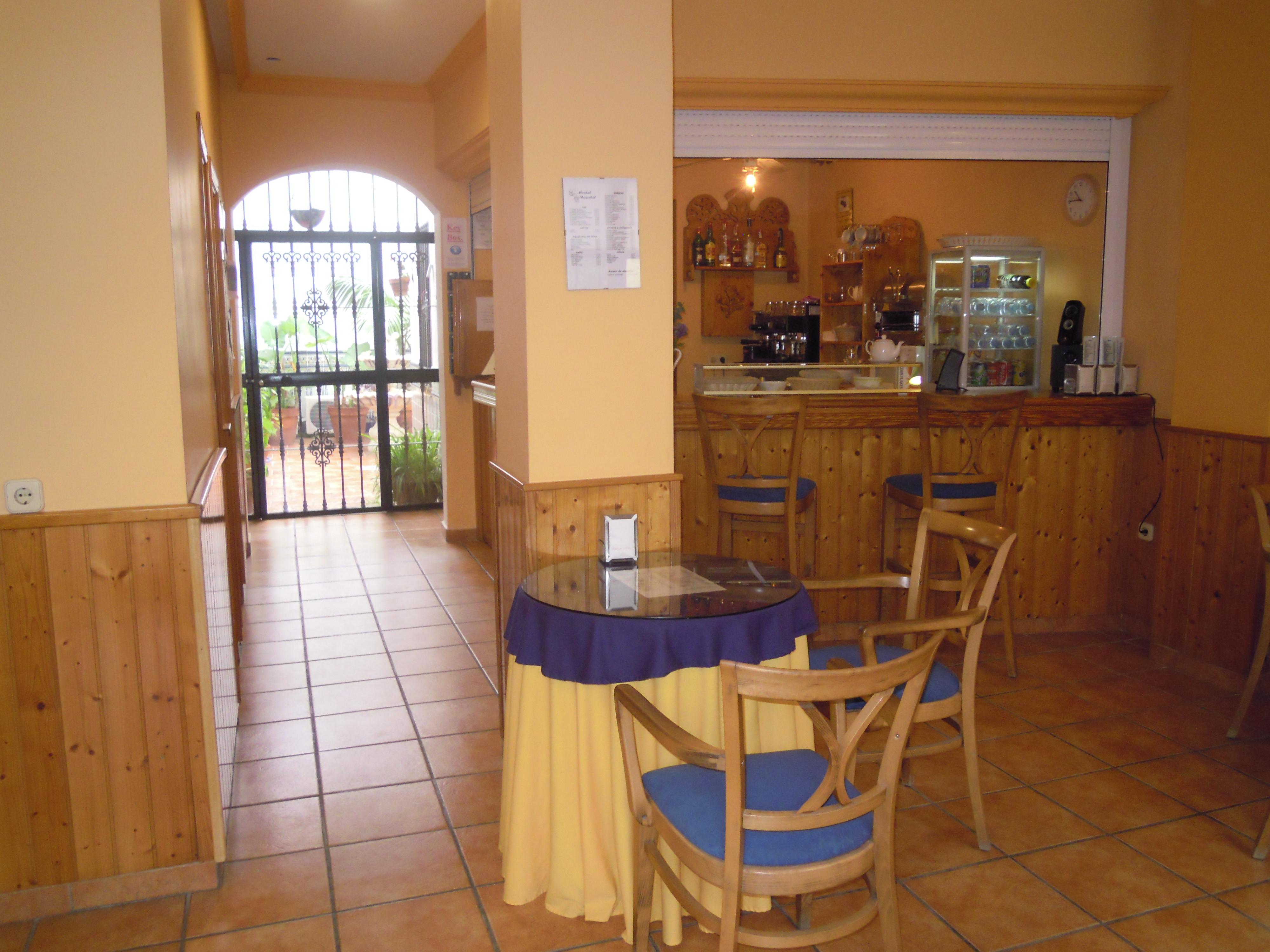Hostal Moscatel Малага Экстерьер фото