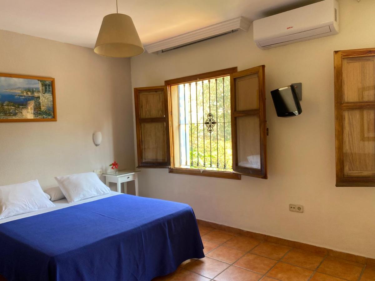 Hostal Moscatel Малага Экстерьер фото