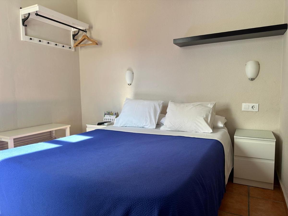 Hostal Moscatel Малага Экстерьер фото