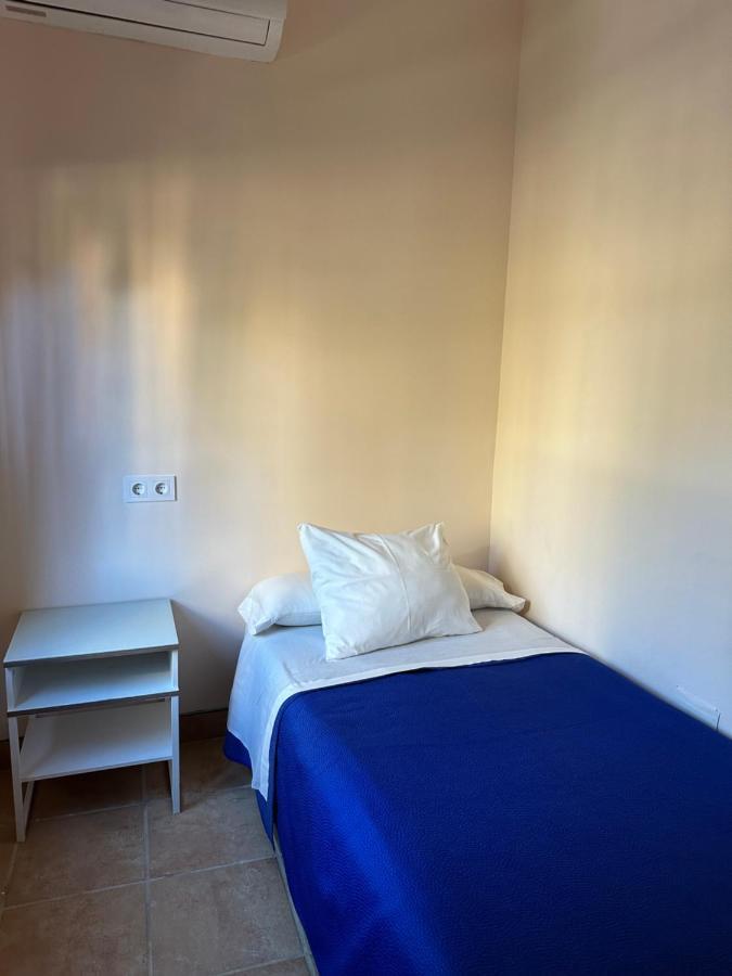 Hostal Moscatel Малага Экстерьер фото