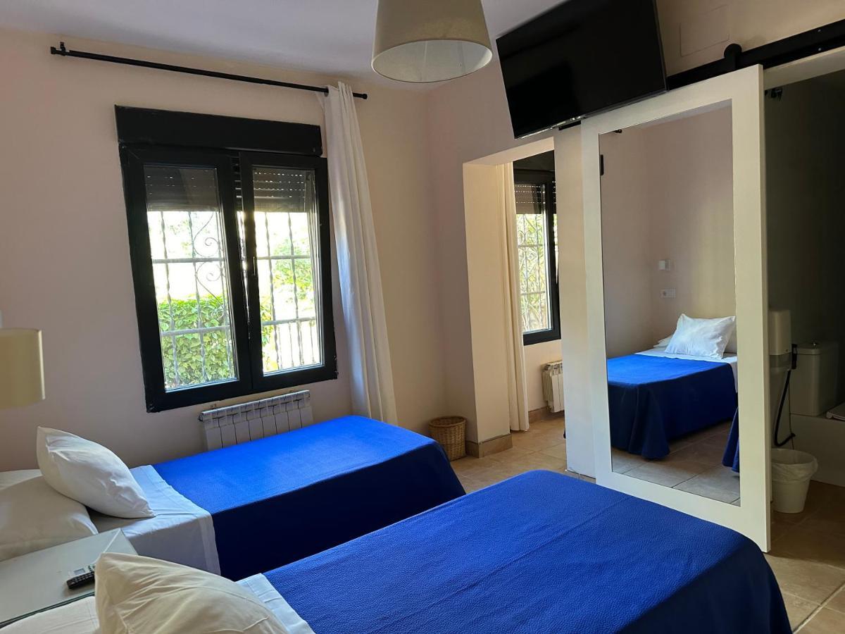 Hostal Moscatel Малага Экстерьер фото