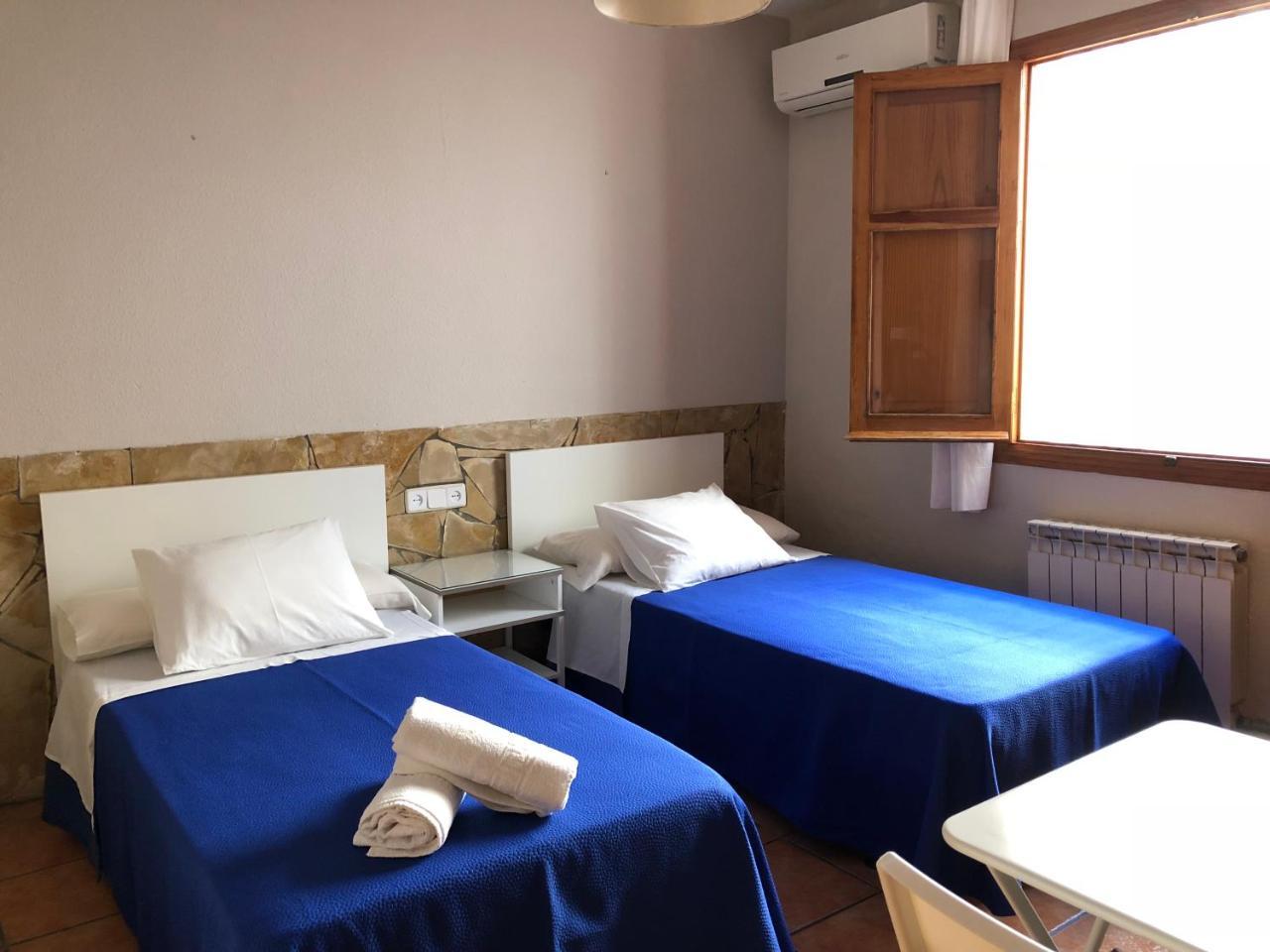 Hostal Moscatel Малага Экстерьер фото